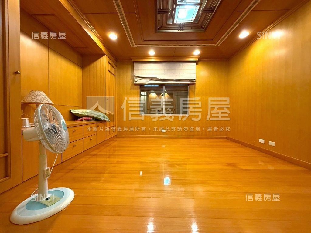 近永華台邦大面寬層峰豪邸房屋室內格局與周邊環境