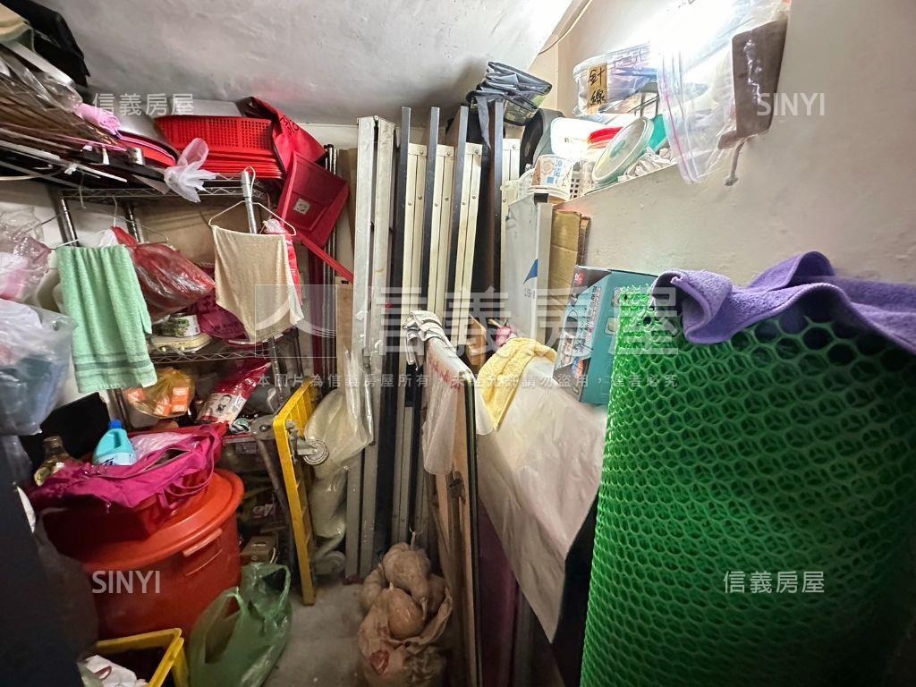 未來捷運～方便停車一樓房屋室內格局與周邊環境