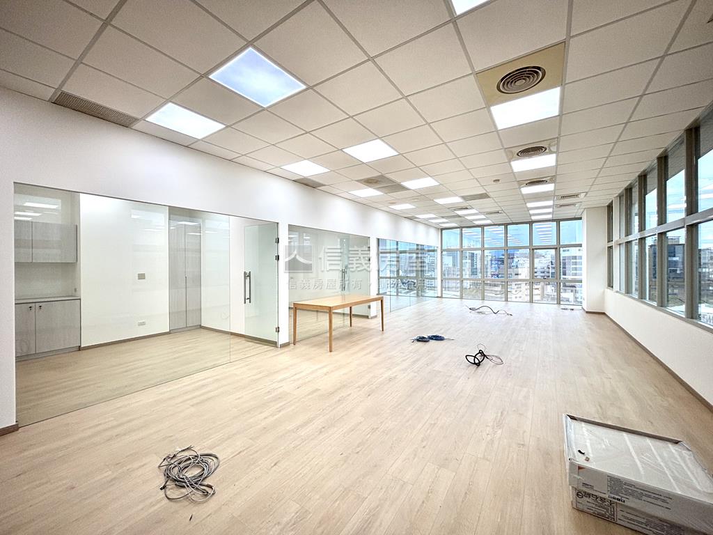 珠寶辦公．內科園區房屋室內格局與周邊環境