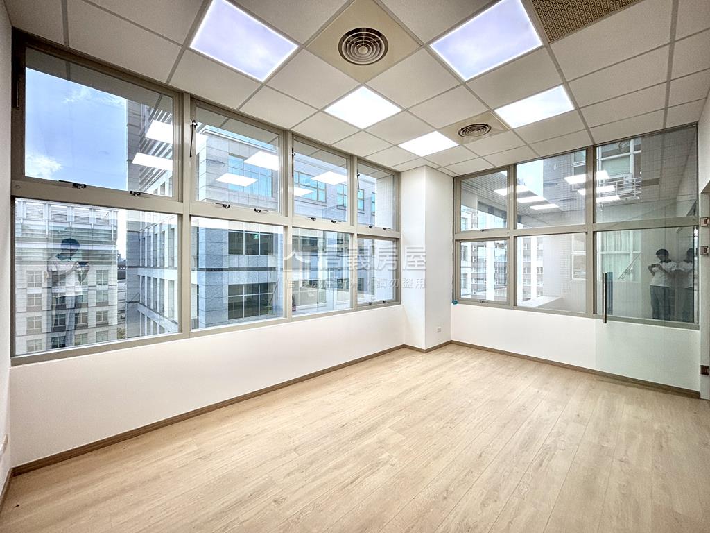珠寶辦公．內科園區房屋室內格局與周邊環境