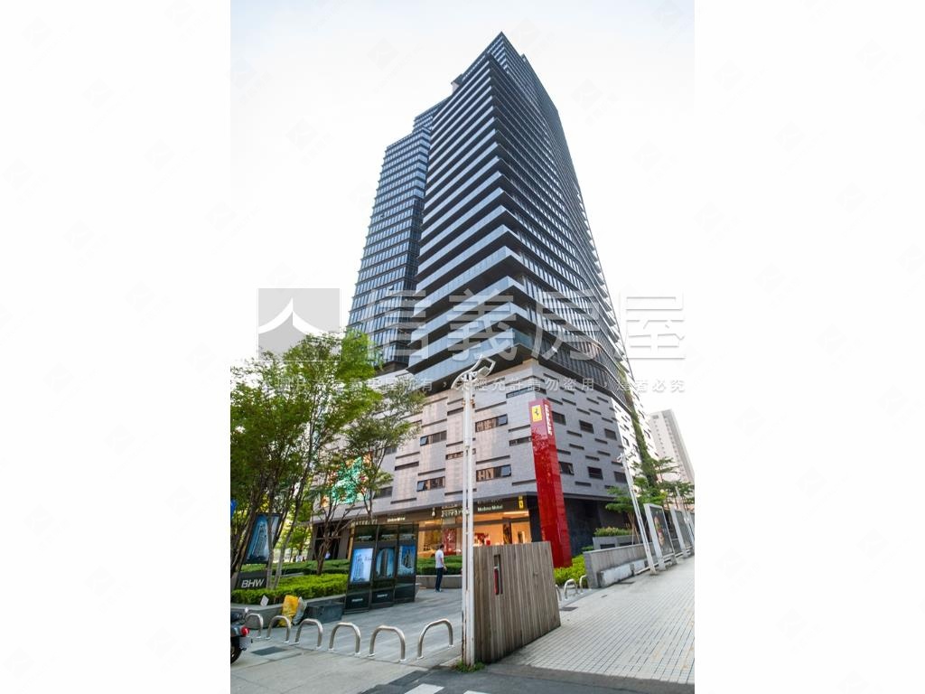 鼎盛ＢＨＷ商辦平車視野戶房屋室內格局與周邊環境