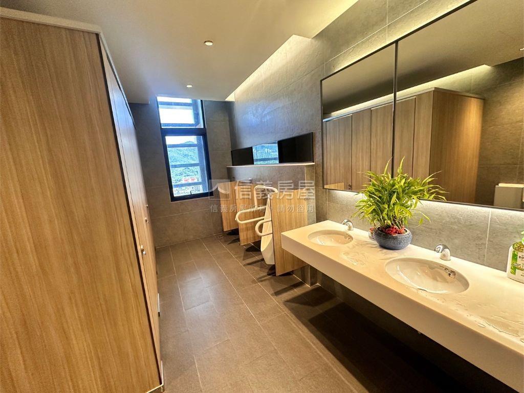 國揚矽谷高樓河景廠辦房屋室內格局與周邊環境