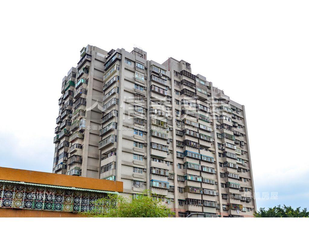 高樓神話低總採光兩房房屋室內格局與周邊環境