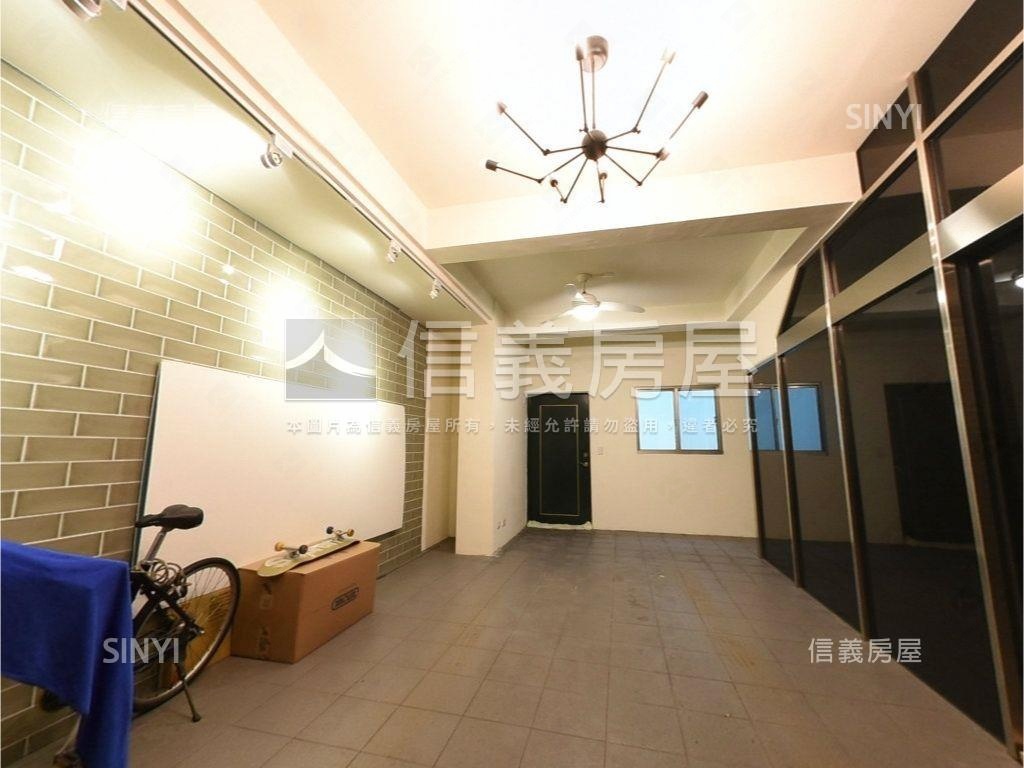 可介紹中美街質感透天房屋室內格局與周邊環境