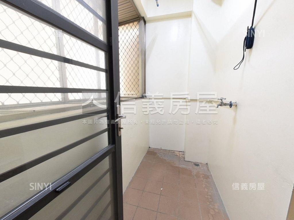 可介紹中美街質感透天房屋室內格局與周邊環境