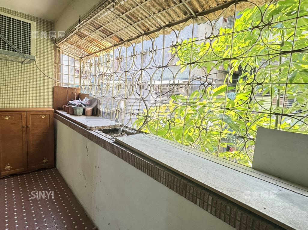 景平站秀朗國小美寓二樓房屋室內格局與周邊環境