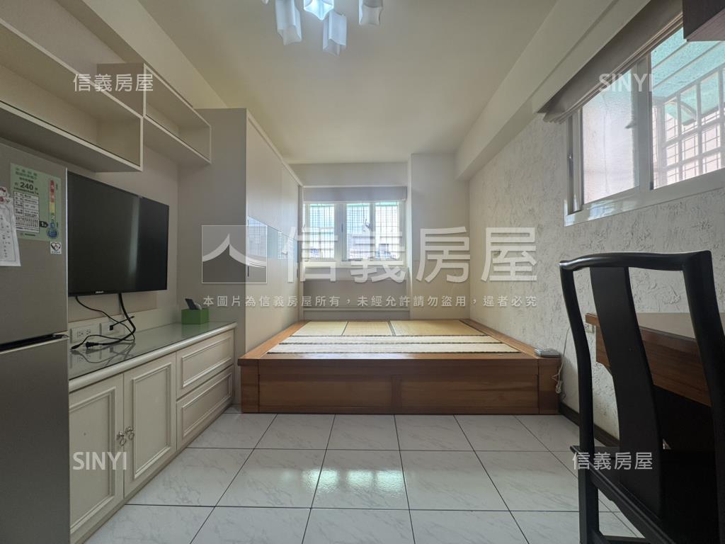 中山國小世紀亮麗釋出房屋室內格局與周邊環境