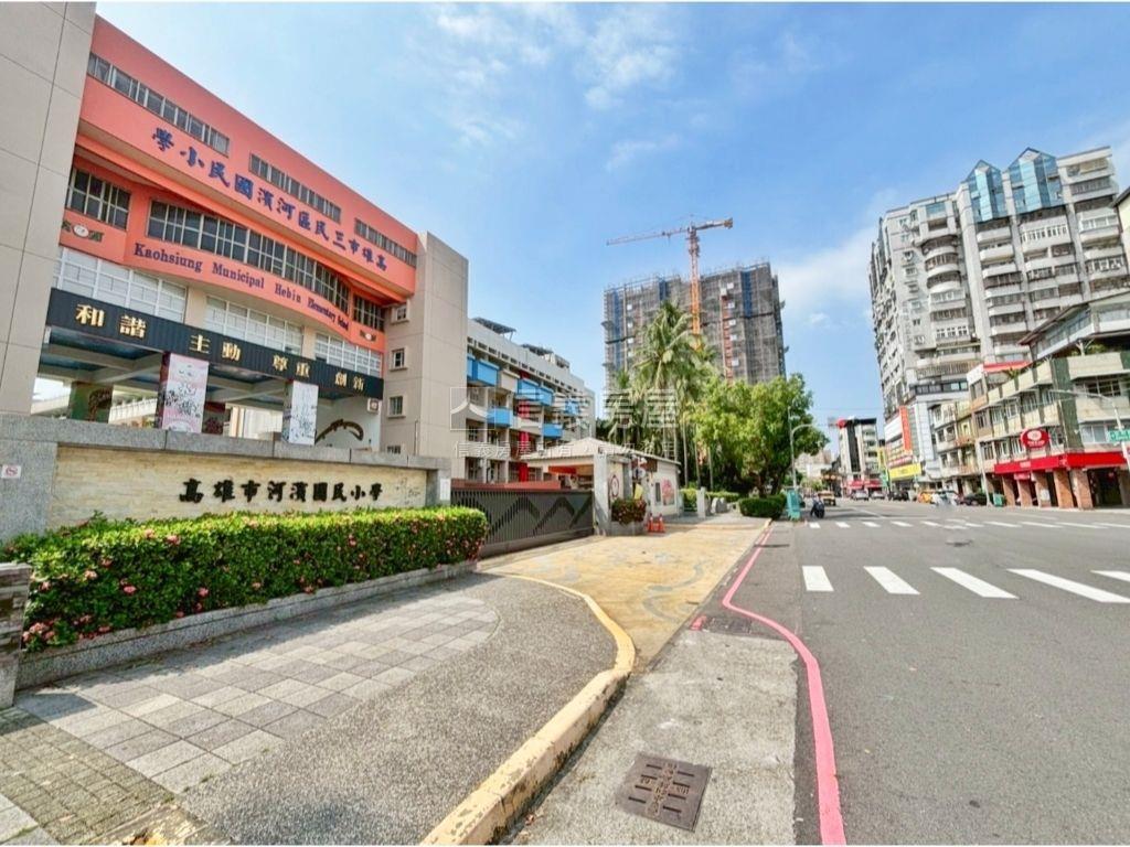 國泰頤河Ａ３棟四樓房屋室內格局與周邊環境
