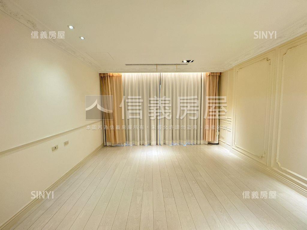 施華洛奇三面採光邊間四房房屋室內格局與周邊環境