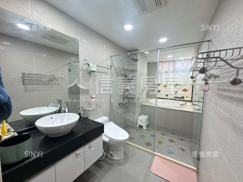 施華洛奇三面採光邊間四房房屋室內格局與周邊環境