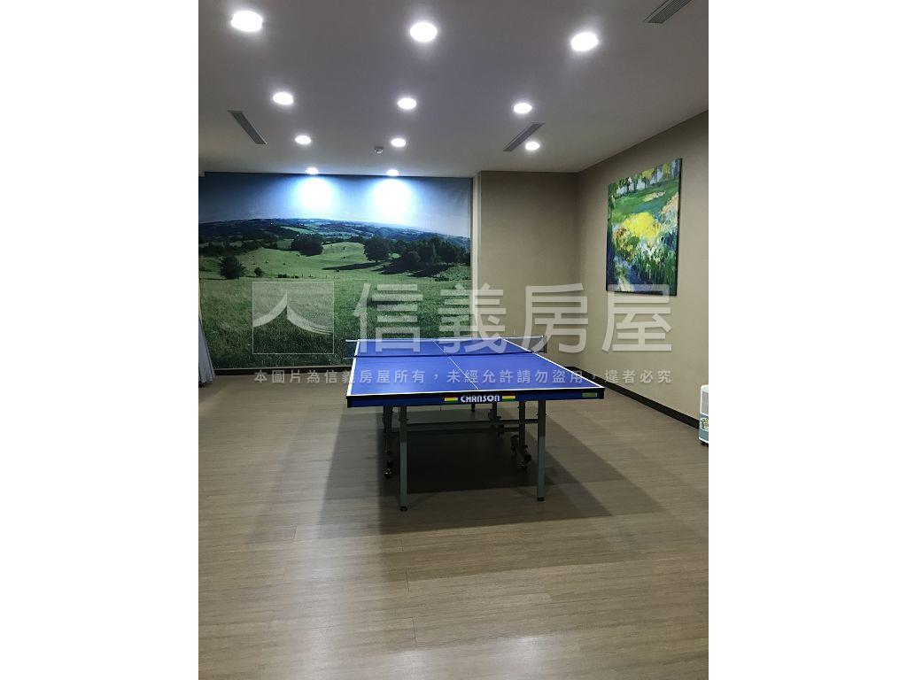 施華洛奇三面採光邊間四房房屋室內格局與周邊環境