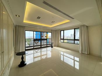 施華洛奇三面採光邊間四房