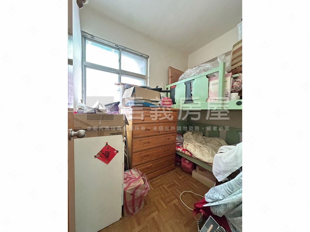 大坪林捷運低總價公寓三樓房屋室內格局與周邊環境