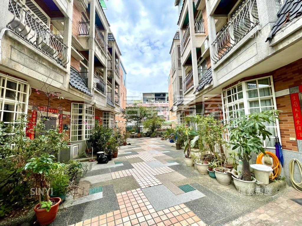 二期珍藏別墅房屋室內格局與周邊環境