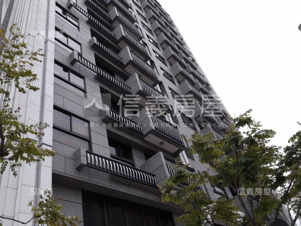 極上寓裝潢視野戶房屋室內格局與周邊環境