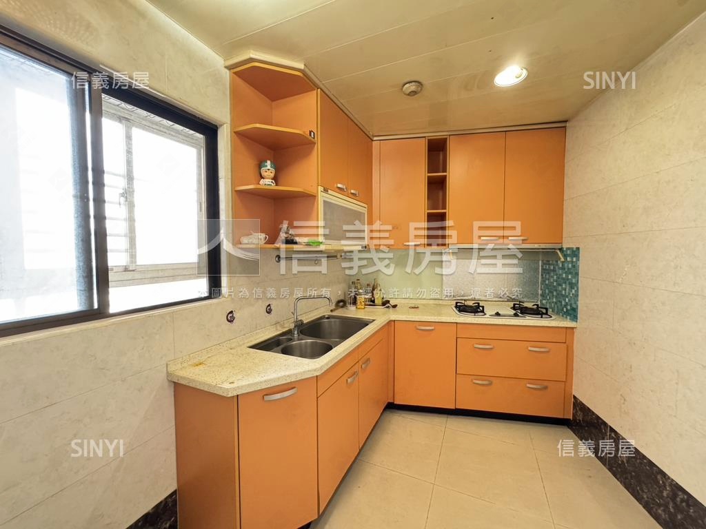 土城捷運～天際景觀房屋室內格局與周邊環境