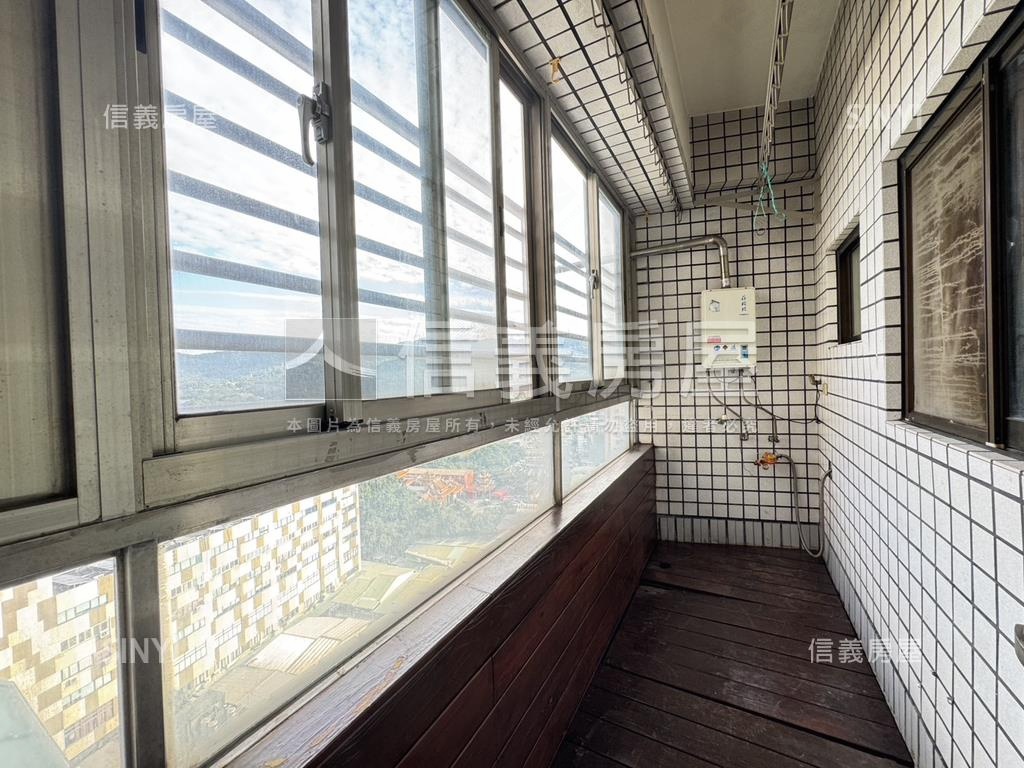 土城捷運～天際景觀房屋室內格局與周邊環境