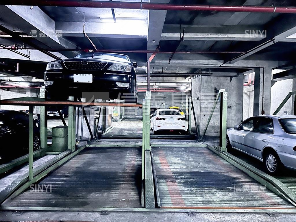 ［中山醫］綠灣三房車位房屋室內格局與周邊環境