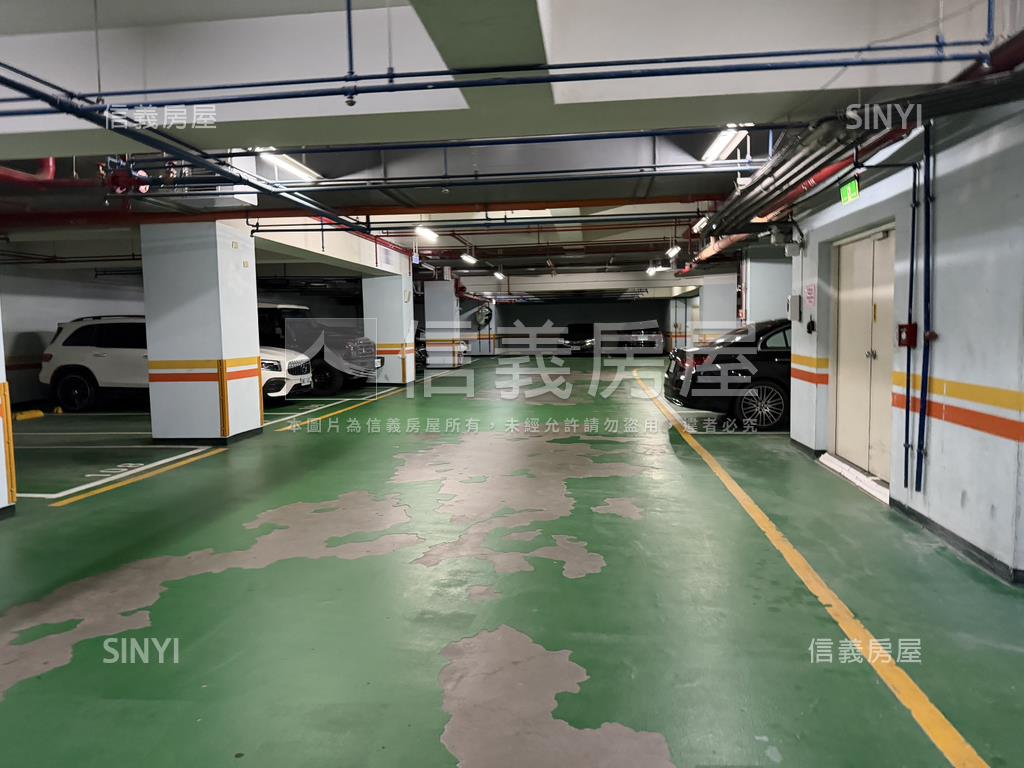 紫蘭園坡平大車位房屋室內格局與周邊環境