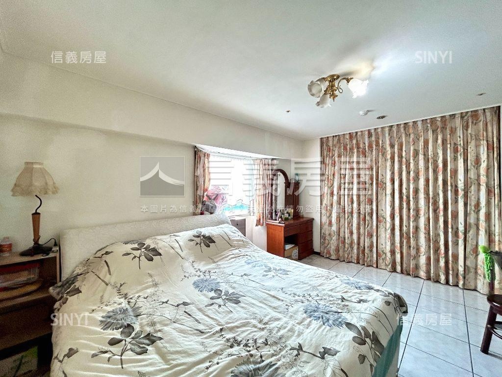 山景視野。冠德三房車位房屋室內格局與周邊環境