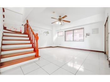 近水湳市場四房車位