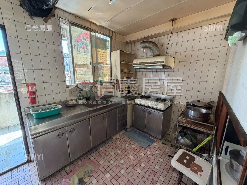 信義安和採光通風佳房屋室內格局與周邊環境