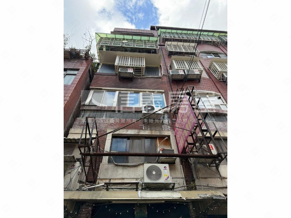 信義安和採光通風佳房屋室內格局與周邊環境