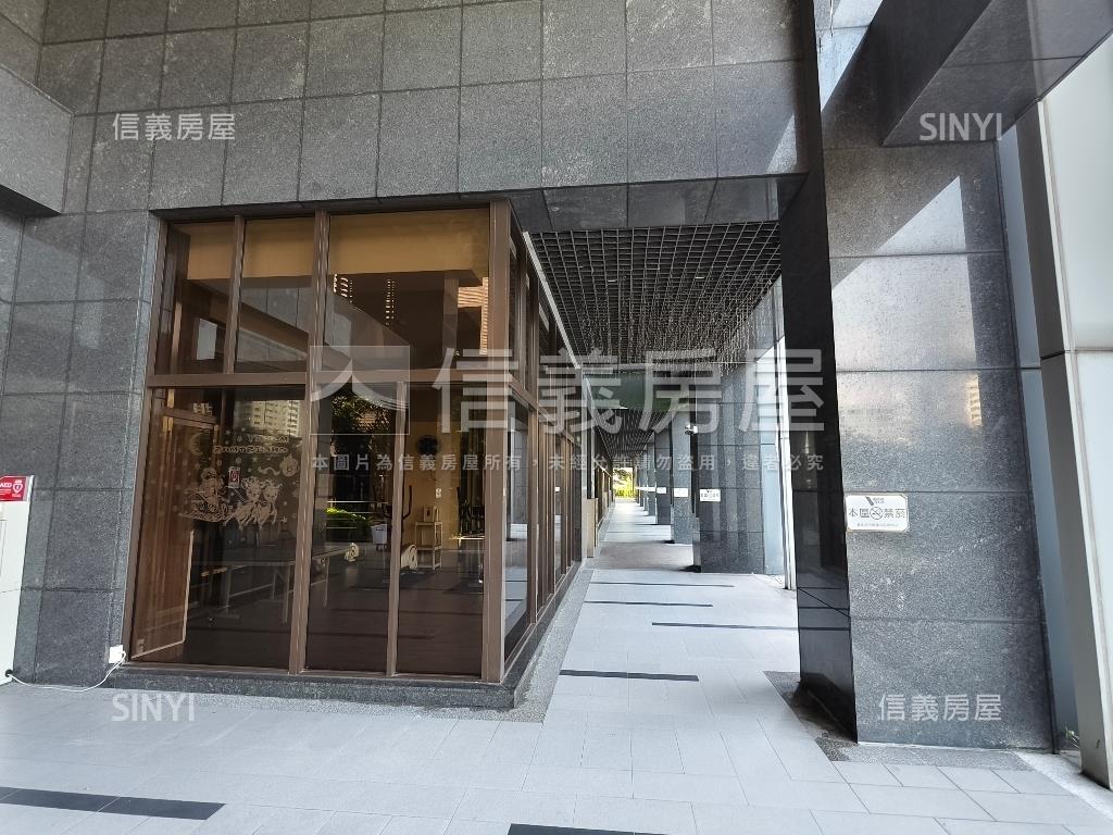 捷運世界亮麗Ｖ１房屋室內格局與周邊環境