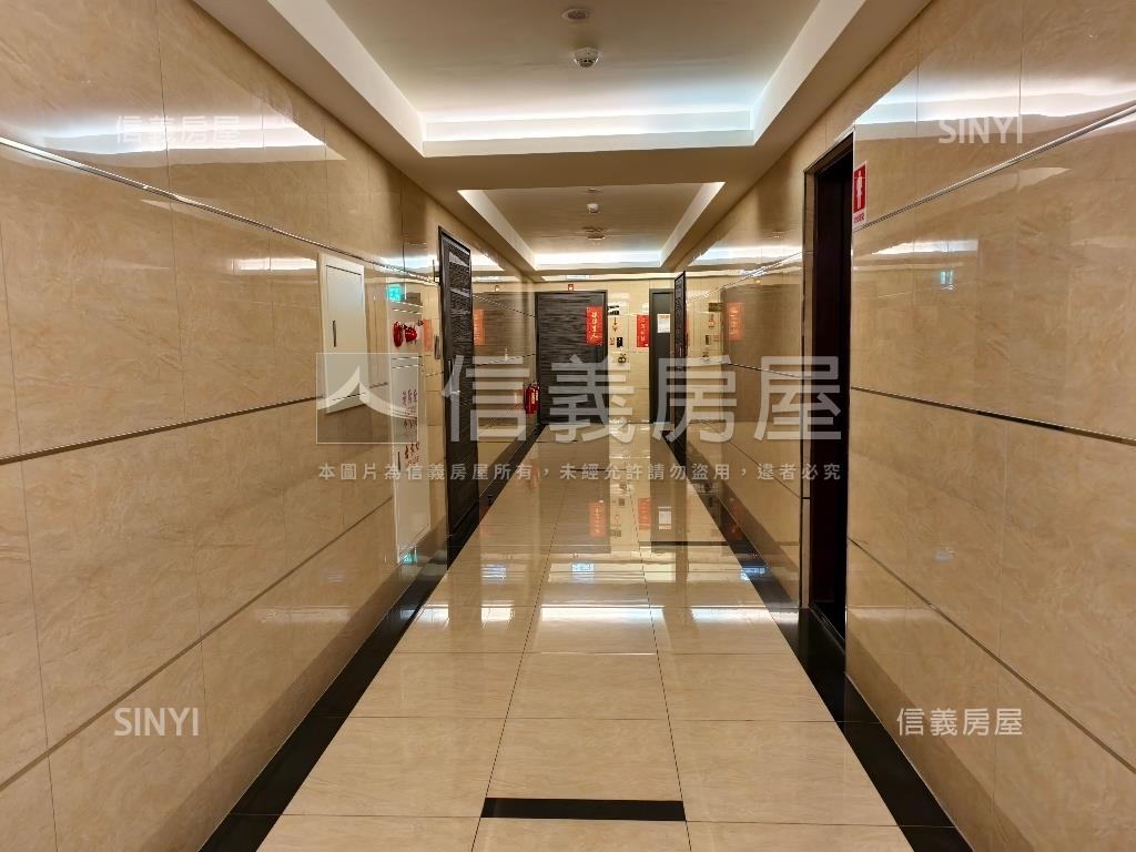捷運世界亮麗Ｖ１房屋室內格局與周邊環境
