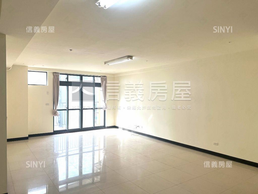 華夏金城四房車位房屋室內格局與周邊環境
