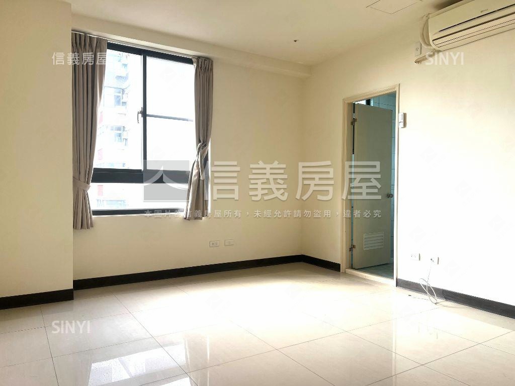 華夏金城四房車位房屋室內格局與周邊環境