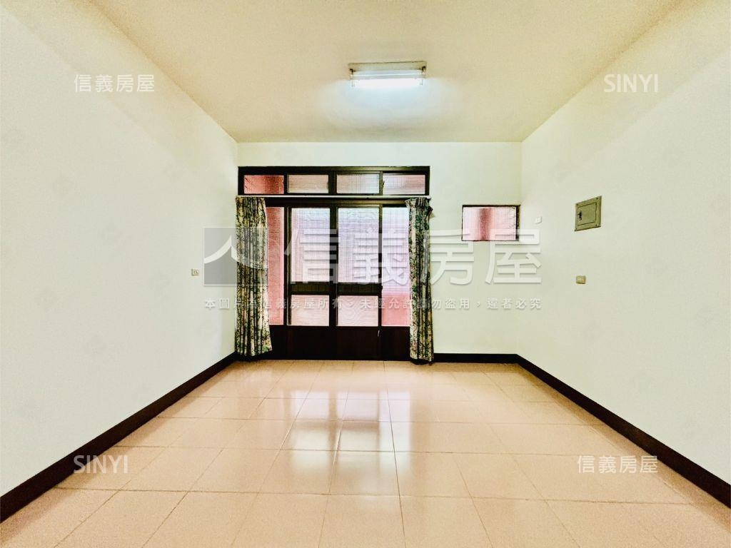楠梓右昌機能精裝美透天房屋室內格局與周邊環境