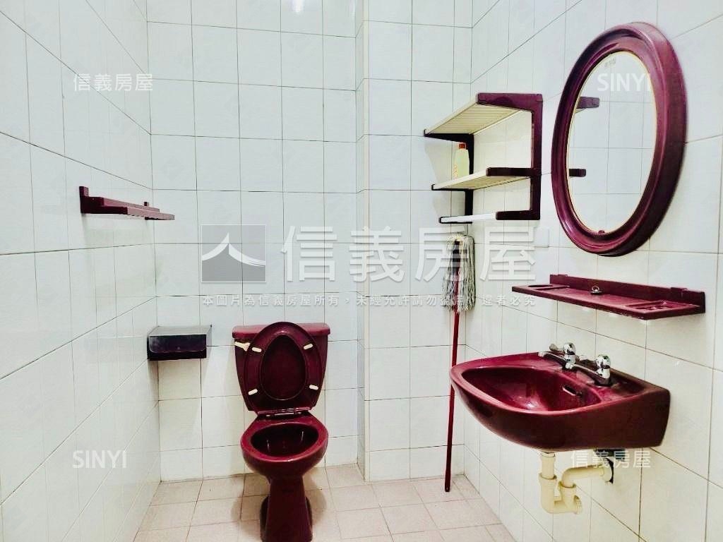 楠梓右昌機能精裝美透天房屋室內格局與周邊環境