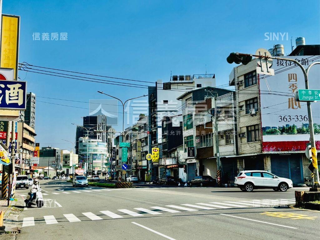 楠梓右昌機能精裝美透天房屋室內格局與周邊環境