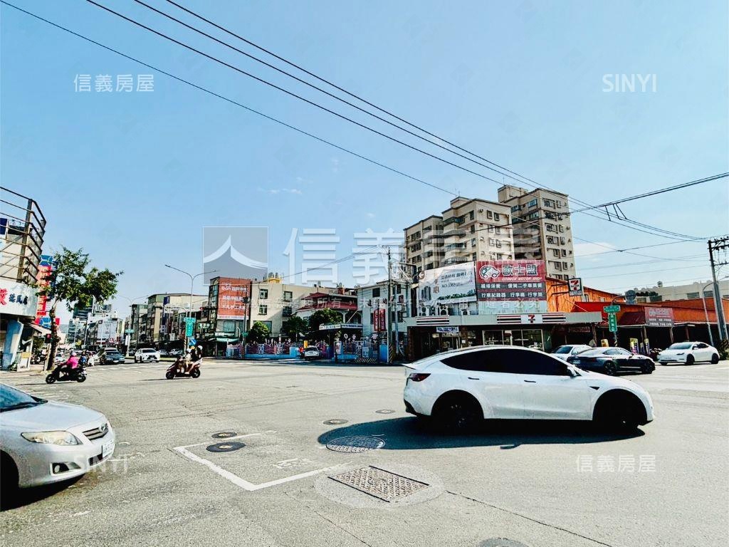 楠梓右昌機能精裝美透天房屋室內格局與周邊環境