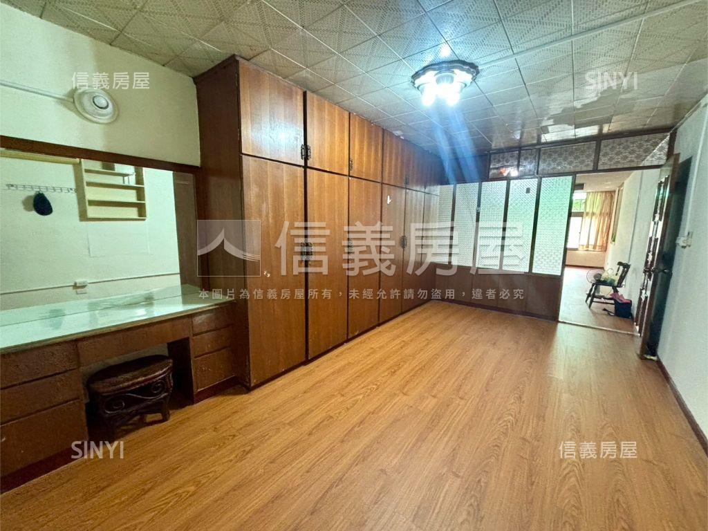小資圓夢安居美裝２樓房屋室內格局與周邊環境