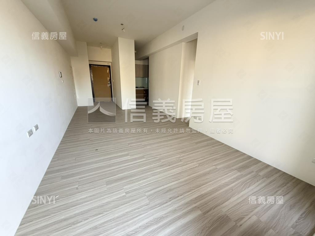 全新三房平車屋主想賣了房屋室內格局與周邊環境