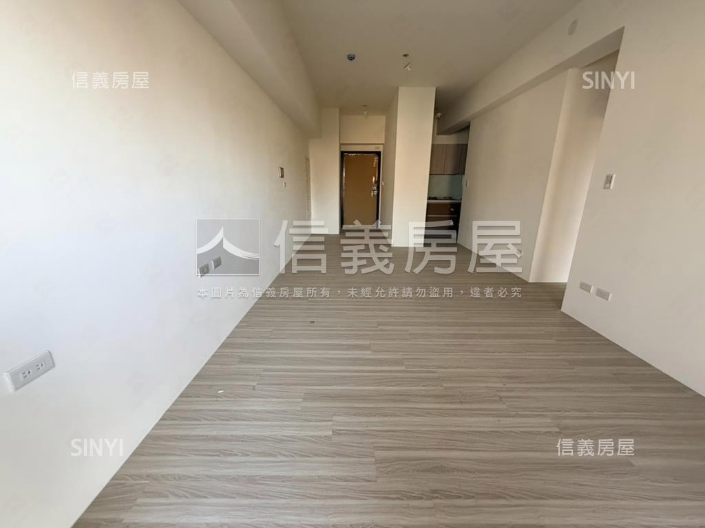 全新三房平車屋主想賣了房屋室內格局與周邊環境