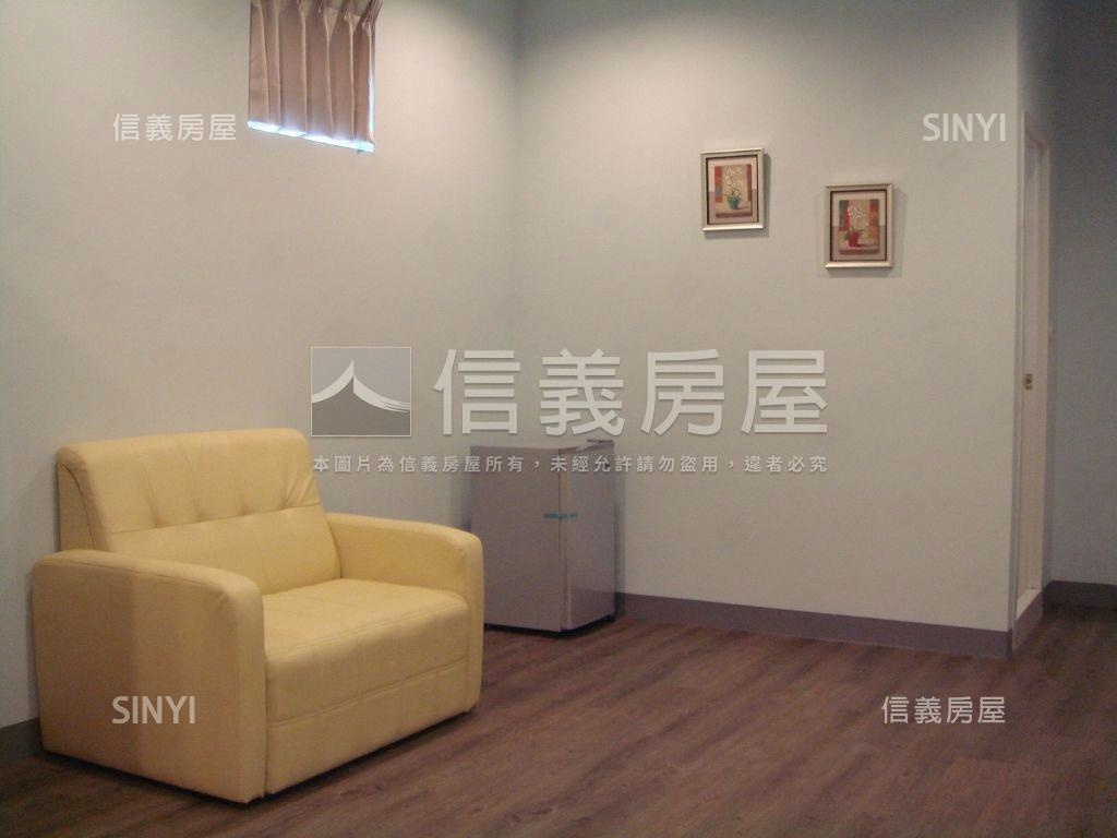 ★中醫商圈１０米活路透套房屋室內格局與周邊環境