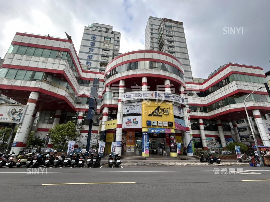 新中泰博市方正三房車位房屋室內格局與周邊環境