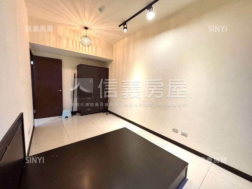 磐郡高樓景觀兩房房屋室內格局與周邊環境