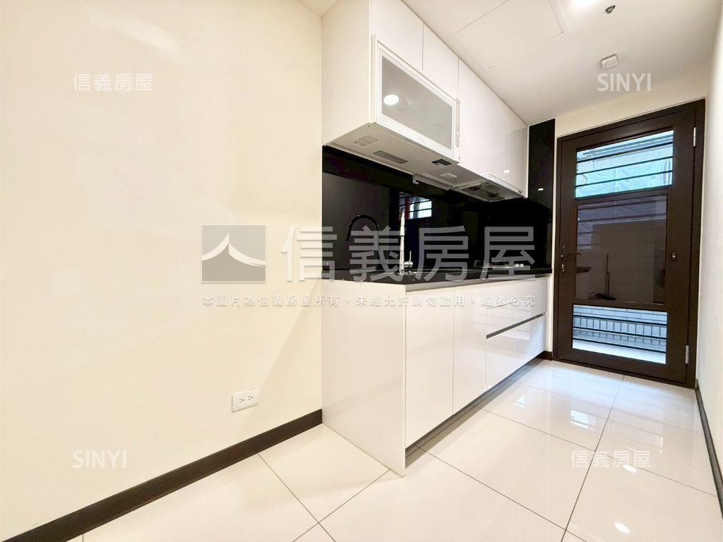 機捷特區－低總價２房２衛房屋室內格局與周邊環境