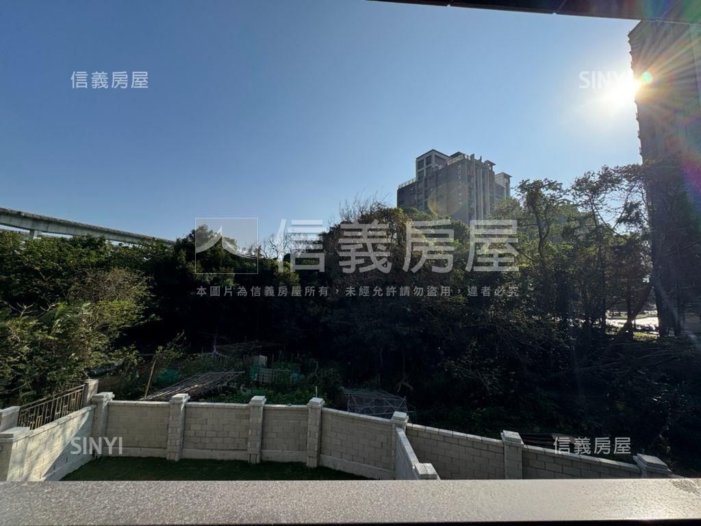 鴻灃越樹海景觀三房車位房屋室內格局與周邊環境