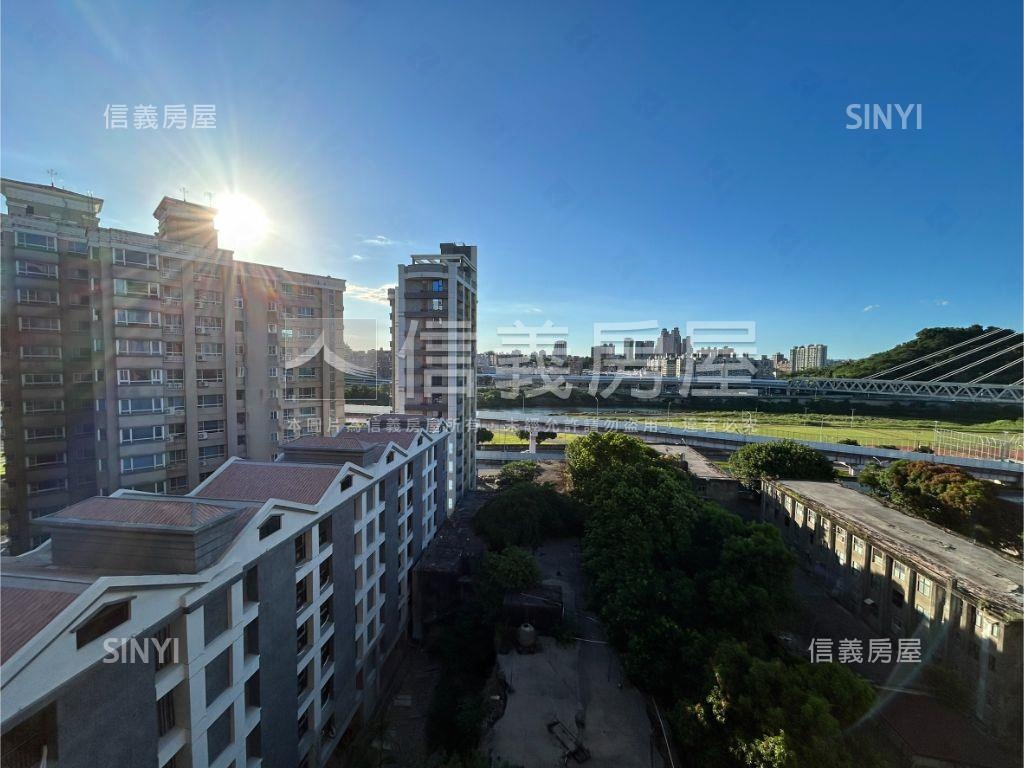 央北波爾多高樓採光小家庭房屋室內格局與周邊環境