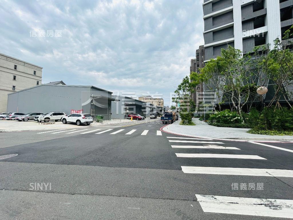 露臺獨洗曬衛浴開窗美套房房屋室內格局與周邊環境