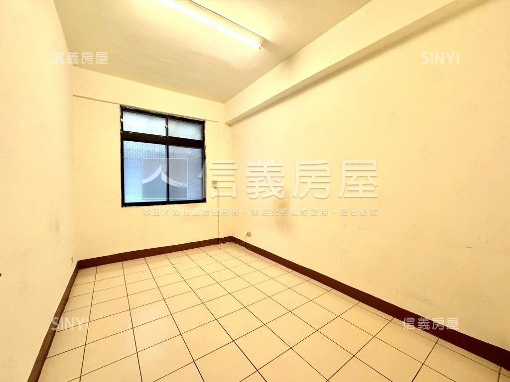 稀有的忠誠明亮的房子房屋室內格局與周邊環境
