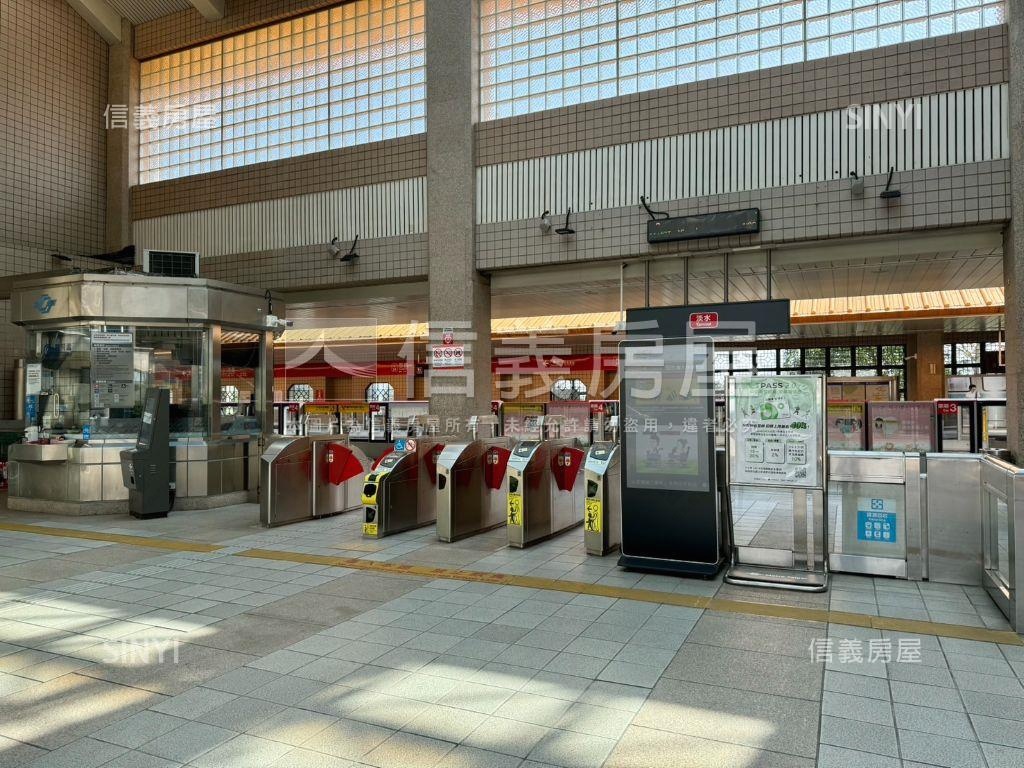 忠義捷運站一樓房屋室內格局與周邊環境