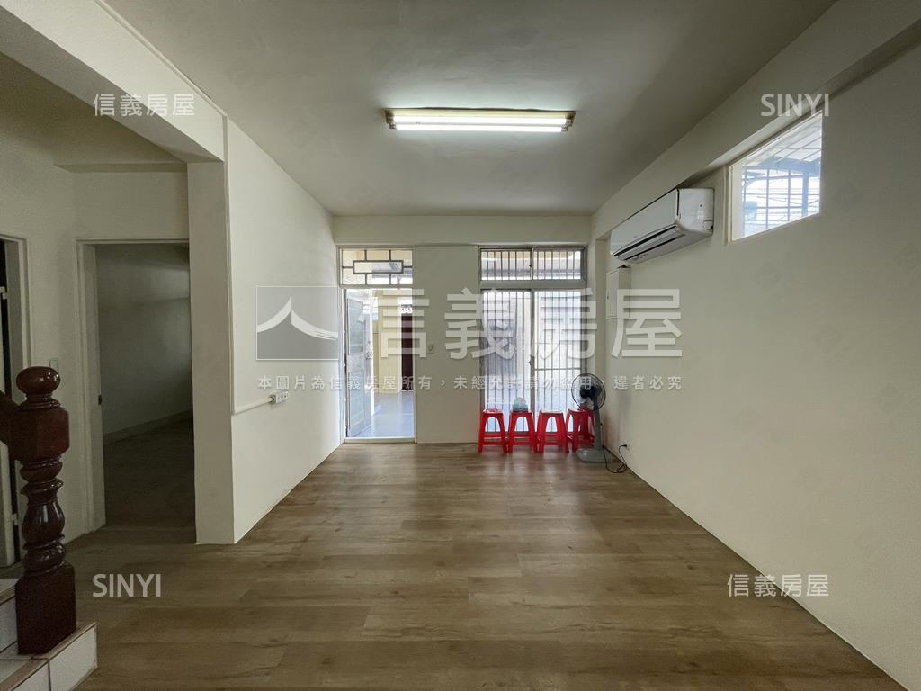 豐年社區稀有孝親角間別墅房屋室內格局與周邊環境