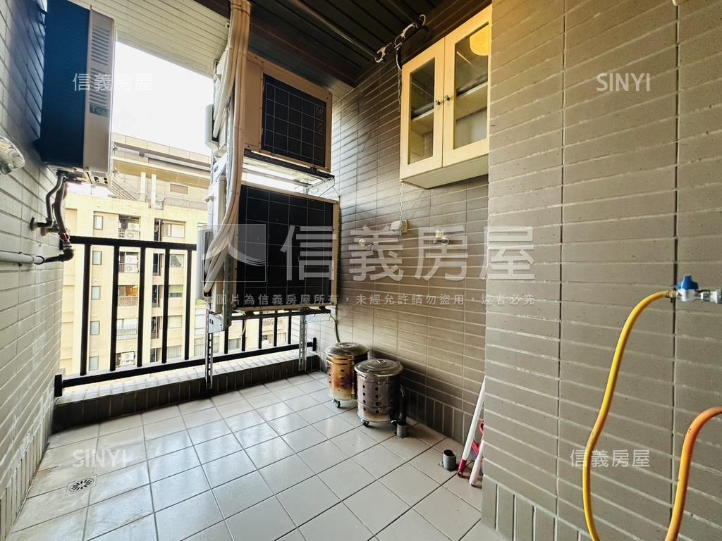 哈佛次頂樓金碧豪景房屋室內格局與周邊環境