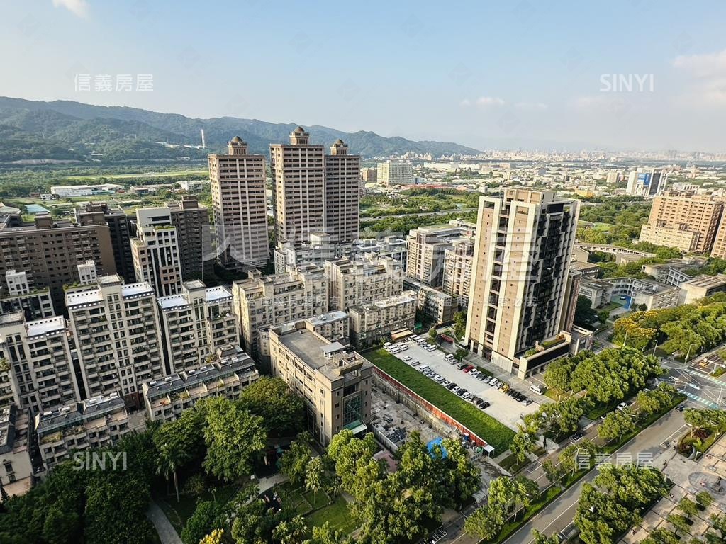 哈佛次頂樓金碧豪景房屋室內格局與周邊環境